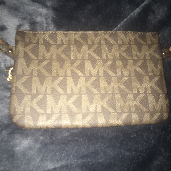 Michael Kors Fanny Belt - Picture 3 of 6